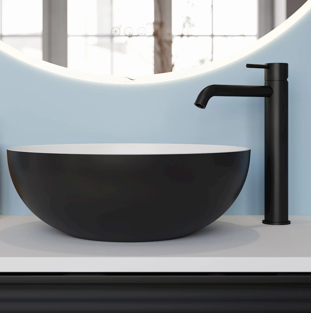 Toke bolleservant fra Linn Bad.